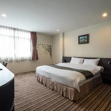 Cozy At Ten Hotel